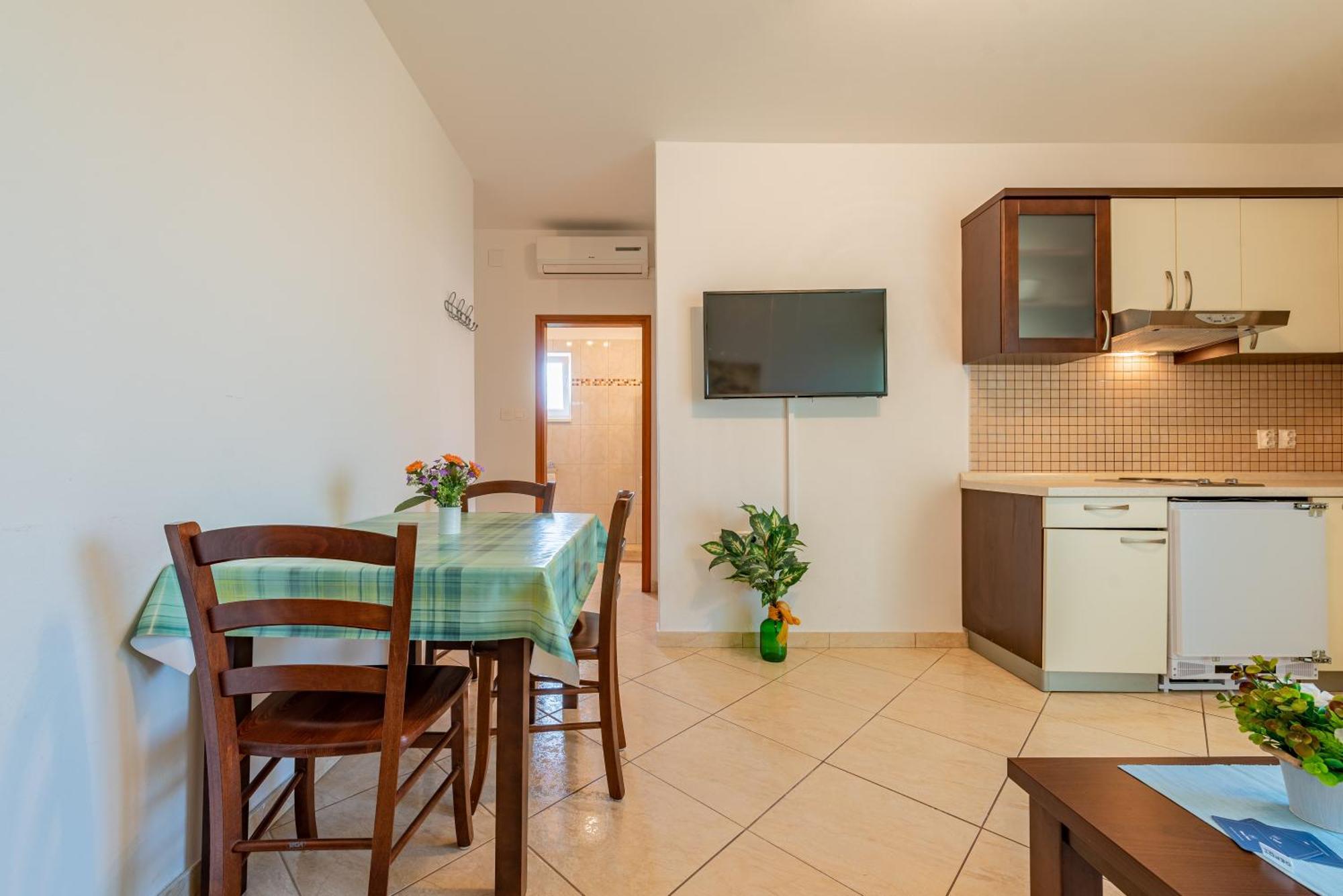 Haus Toni Daire Ražanac Dış mekan fotoğraf